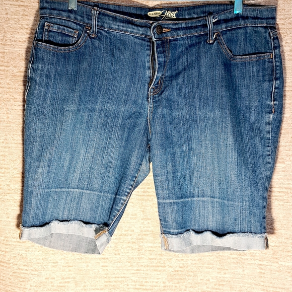 Old Navy Flirt Blue Jean Short Size 14 #83 - Picture 1 of 6